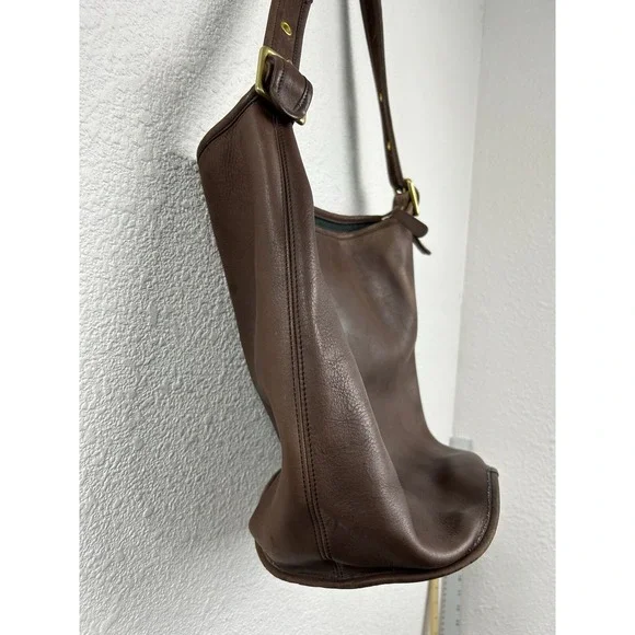 Vintage Coach Duffle Sac Bucket 9028 Brown Leather Shoulder Bag Purse USA Made - Picture 2 of 13